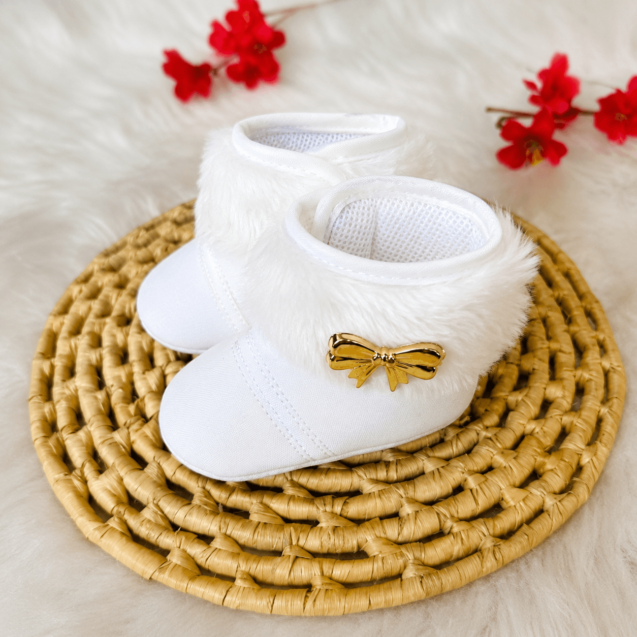Bota Bebê Peluciada Branco Laço, cor Branco